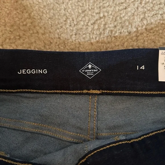 St. John's Bay Women's Navy Jeggings - Picture 3 of 4